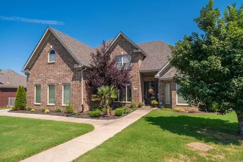 Exterior - 2810 Silverton Dr, Benton, AR 72019 photo 2 of 8