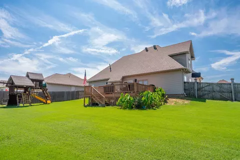 Exterior - 2810 Silverton Dr, Benton, AR 72019 photo 7 of 8