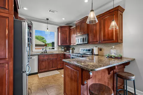 Kitchen - 2810 Silverton Dr, Benton, AR 72019 photo 1 of 3