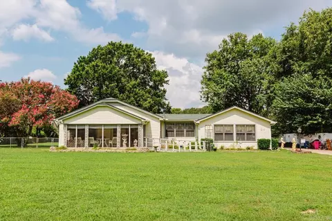 211 Southeastern Ave, Jacksonville, AR 72076