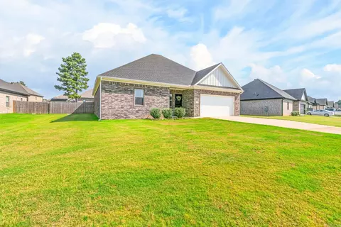 Exterior - 113 Michelle Dr, Beebe, AR 72012 photo 3 of 10