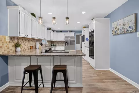 Kitchen - 7640 Congo Rd, Benton, AR 72015 photo 1 of 4