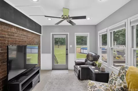 Exterior - 7640 Congo Rd, Benton, AR 72015 photo 5 of 21