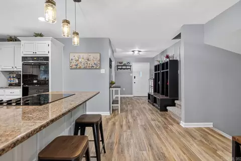 Entry Way - 7640 Congo Rd, Benton, AR 72015 photo 2 of 2
