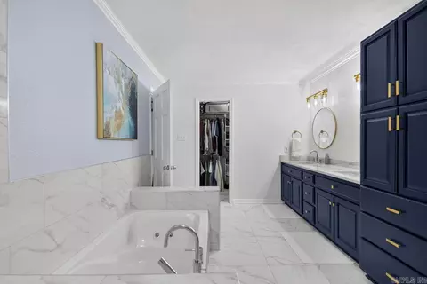 Bath - 7640 Congo Rd, Benton, AR 72015 photo 4 of 8