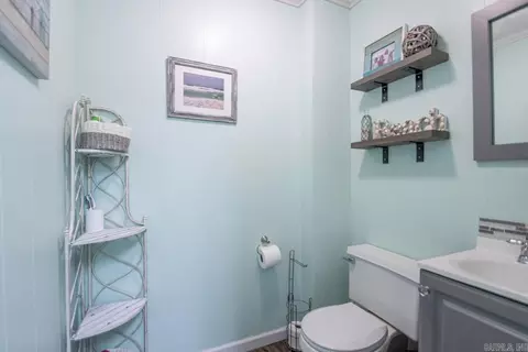 Bath - 7640 Congo Rd, Benton, AR 72015 photo 8 of 8
