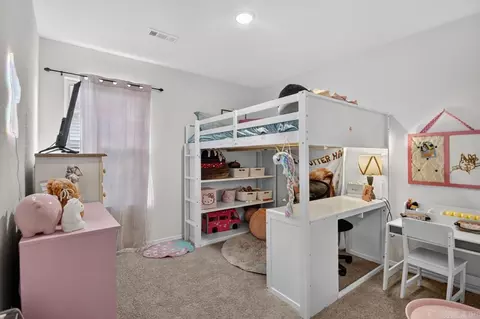 Bedroom - 6121 Discovery Trl, Bauxite, AR 72011 photo 3 of 5
