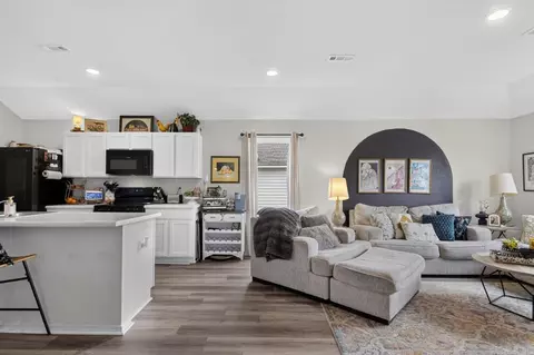 Entry Way - 6121 Discovery Trl, Bauxite, AR 72011 photo 3 of 3