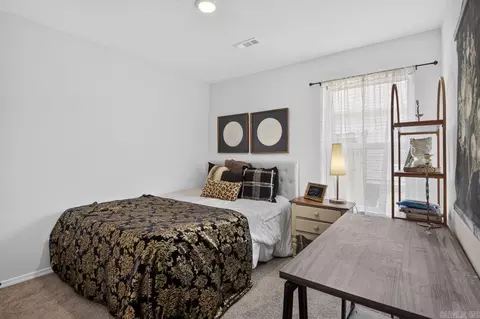Bedroom - 6121 Discovery Trl, Bauxite, AR 72011 photo 4 of 5