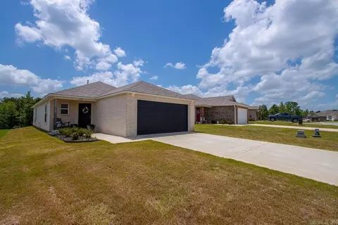 Exterior - 6121 Discovery Trl, Bauxite, AR 72011 photo 4 of 7