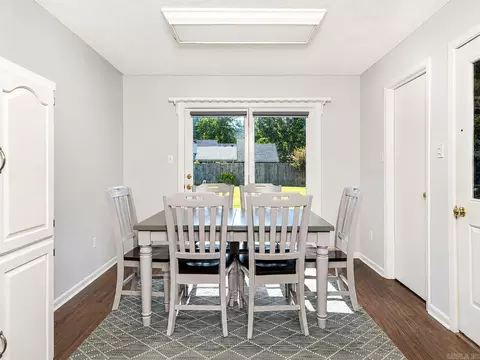 Dining - 7407 S Beech, Pine Bluff, AR 71603 photo 2 of 4
