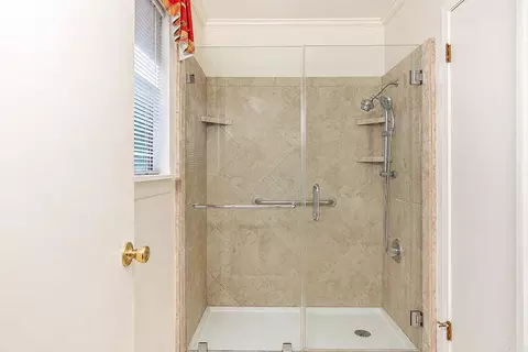 Bath - 7407 S Beech, Pine Bluff, AR 71603 photo 2 of 5