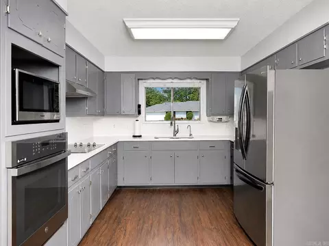 Kitchen - 7407 S Beech, Pine Bluff, AR 71603 photo 1 of 4