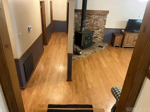 Entry Way - 21 Mountain View Rd, Conway, AR 72034 photo 2 of 5