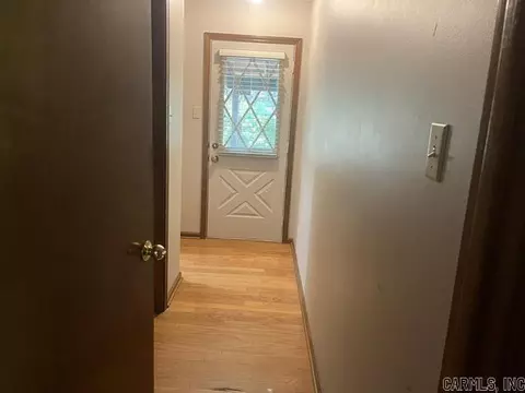 Entry Way - 21 Mountain View Rd, Conway, AR 72034 photo 4 of 5