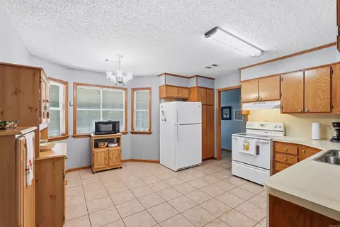 Kitchen - 3 Tpm Ln, Conway, AR 72032 photo 2 of 8