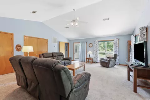 Living - 3 Tpm Ln, Conway, AR 72032 photo 3 of 4