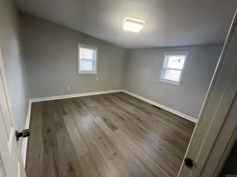 711 Hester, Benton, AR 72015 photo 6
