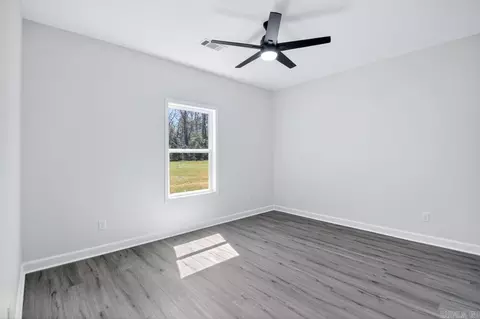 Bedroom - 1112 Duke Dr, Bauxite, AR 72011 photo 1 of 7