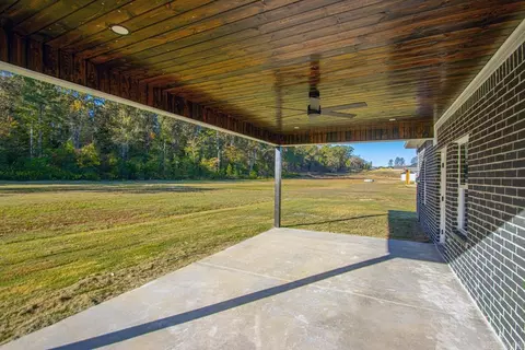 Exterior - 1112 Duke Dr, Bauxite, AR 72011 photo 7 of 8