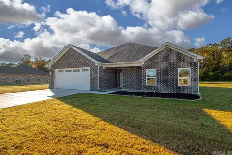 Exterior - 1112 Duke Dr, Bauxite, AR 72011 photo 3 of 8