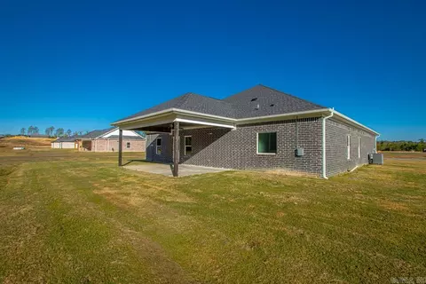 Exterior - 1112 Duke Dr, Bauxite, AR 72011 photo 5 of 8