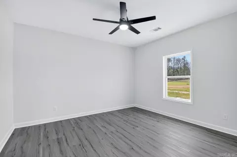 Bedroom - 1112 Duke Dr, Bauxite, AR 72011 photo 6 of 7