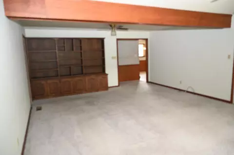 Living - 3915 Mcgee, Benton, AR 72019 photo 2 of 2