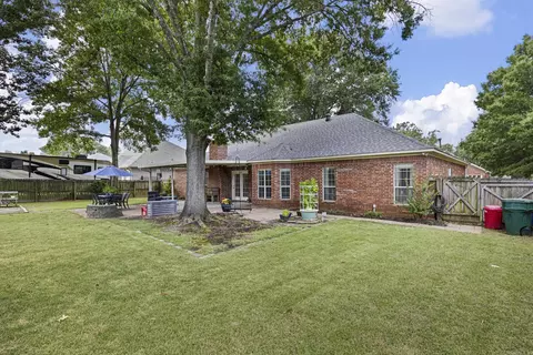 Exterior - 820 Mallard Ln, Conway, AR 72034 photo 4 of 8