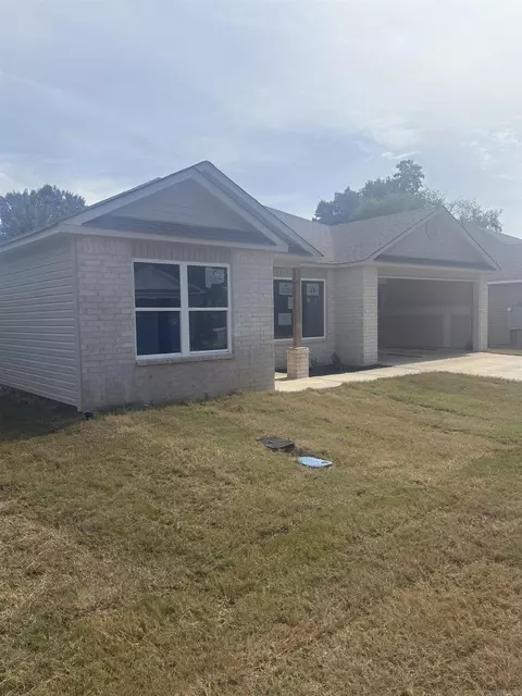 1205 Manor Oaks Blvd, Searcy, AR 72143