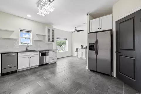 Kitchen - 8937 Wingate Dr, Benton, AR 72019 photo 3 of 3