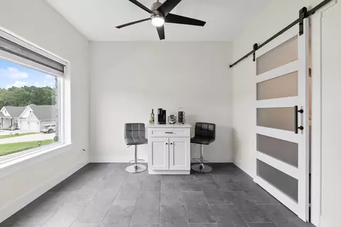 Entry Way - 8937 Wingate Dr, Benton, AR 72019 photo 2 of 5