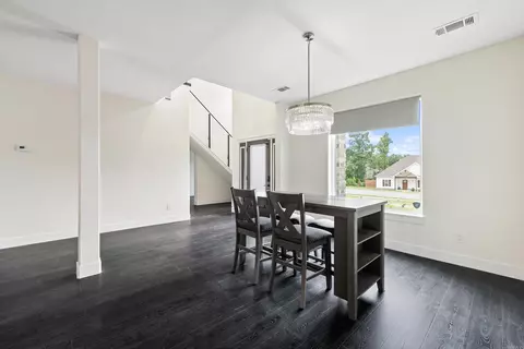 Dining - 8937 Wingate Dr, Benton, AR 72019 photo 3 of 3