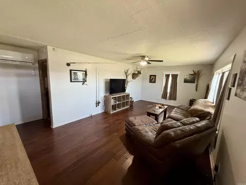 1295 W Main St, Cotter, AR 72626 photo 7