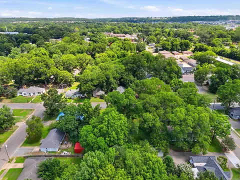 View/Area - 1614 Mill St, Conway, AR 72034 photo 7 of 7