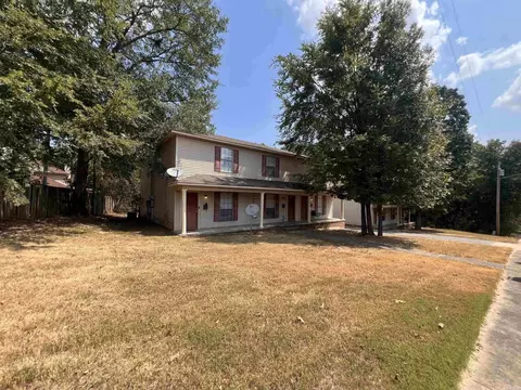 8700-8702 White Rock Ln, Little Rock, AR 72227