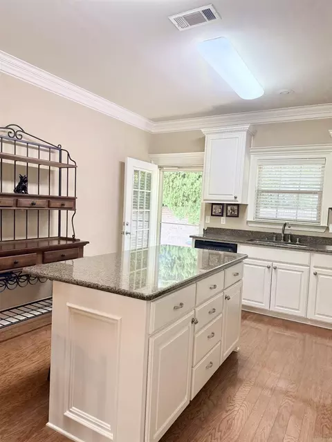 Kitchen - 3080 Robert Ott Cir, Conway, AR 72034 photo 3 of 3