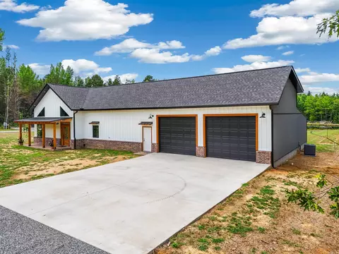 Exterior - 239 Buckeye Ln, Quitman, AR 72131 photo 4 of 9