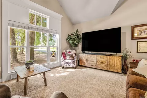 Living - 2750 Nutters Chapel Rd, Conway, AR 72034 photo 2 of 2