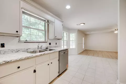 Kitchen - 53 Bud Grimes Rd, Ward, AR 72176 photo 5 of 5