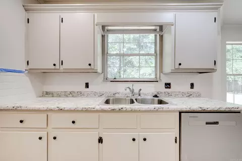 Kitchen - 53 Bud Grimes Rd, Ward, AR 72176 photo 4 of 5