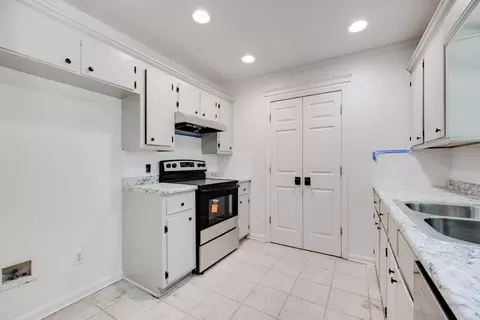 Kitchen - 53 Bud Grimes Rd, Ward, AR 72176 photo 2 of 5