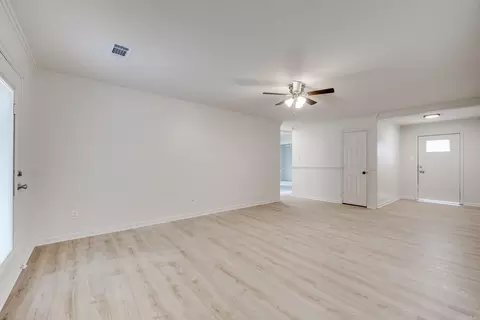 Living - 53 Bud Grimes Rd, Ward, AR 72176 photo 4 of 6