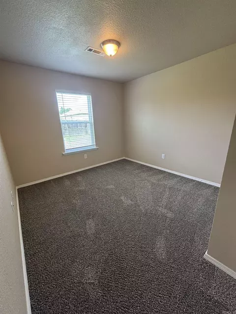 Bedroom - 6316 Lena Dr, Alexander, AR 72002 photo 6 of 7