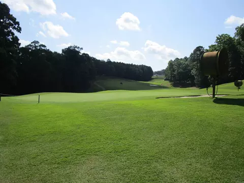 12 Granada Pl, Hot Springs Village, AR 71909