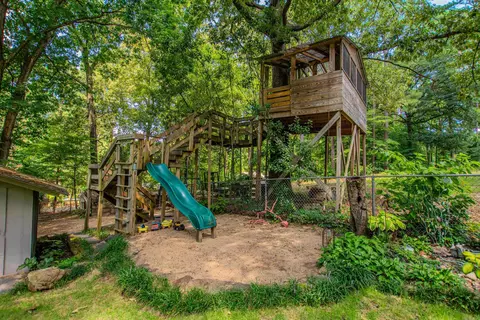 Exterior - 1620 Brookview, Benton, AR 72015 photo 8 of 17