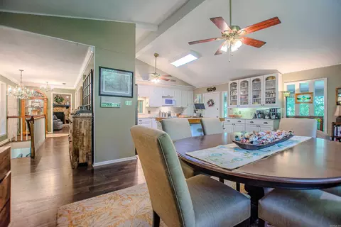Dining - 1620 Brookview, Benton, AR 72015 photo 2 of 5