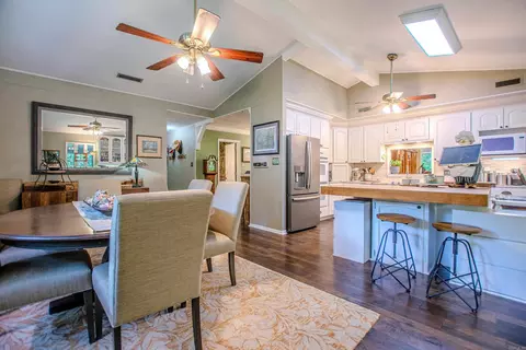 Dining - 1620 Brookview, Benton, AR 72015 photo 5 of 5