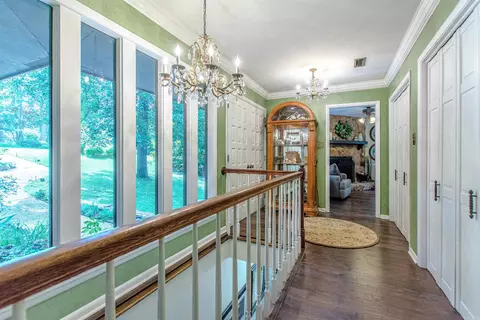 Entry Way - 1620 Brookview, Benton, AR 72015 photo 2 of 4