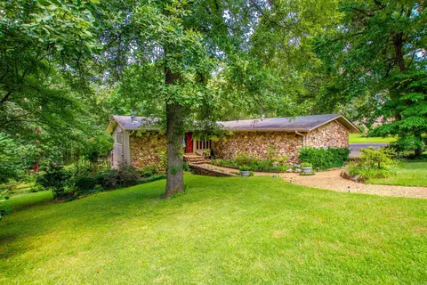 Exterior - 1620 Brookview, Benton, AR 72015 photo 2 of 17